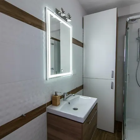 Apartment Cicha *